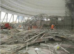 電廠工地坍塌已致74人遇難 傷亡為何如此慘重？