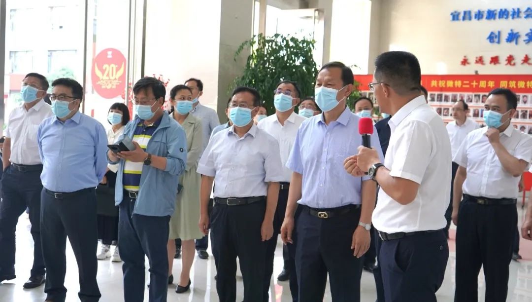 馬國強(qiáng)率部分全國人大代表、省代表來微特調(diào)研科技創(chuàng)新工作